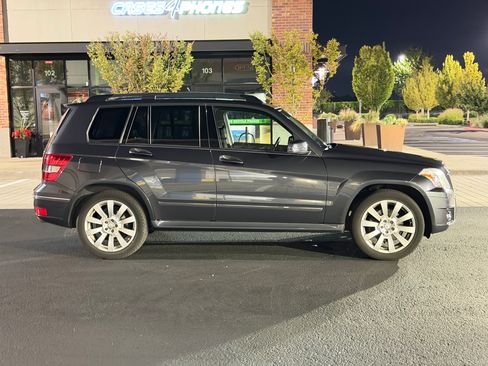 Used 2011 Mercedes-Benz GLK 350 4MATIC image 10