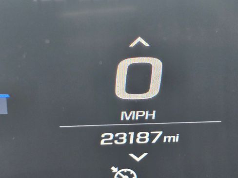 Used 2023 Chevrolet Camaro ZL1 RWD image 11