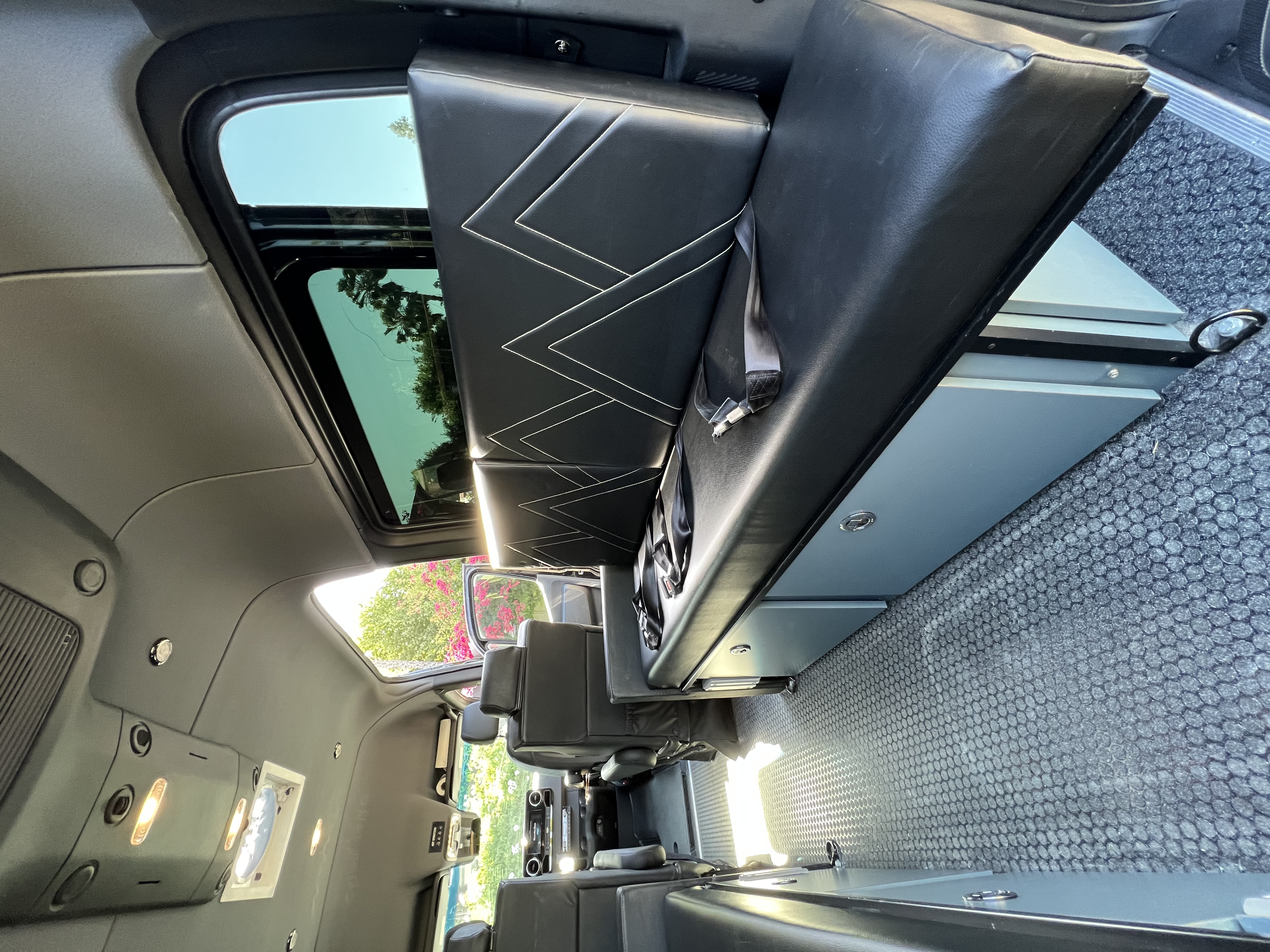 Used 2019 Mercedes-Benz Sprinter 2500 image 16