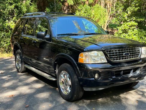 Used 2005 Ford Explorer Limited image 2
