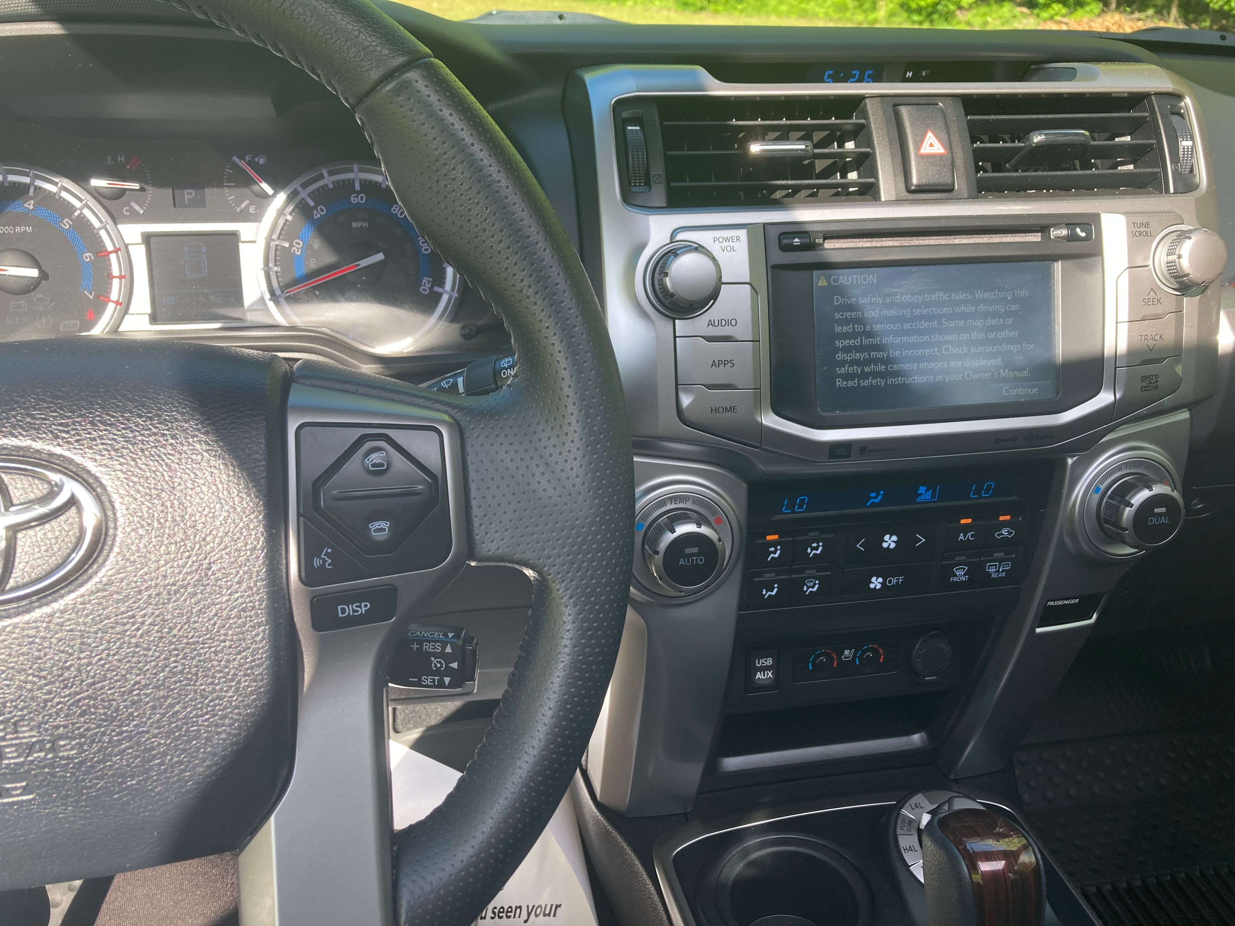 Used 2018 Toyota 4Runner Limited AWD/4WD image 2