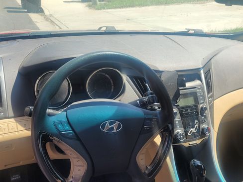 Used 2012 Hyundai Sonata GLS FWD image 21