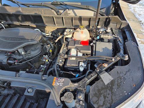 Used 2017 GMC Acadia SLT image 28