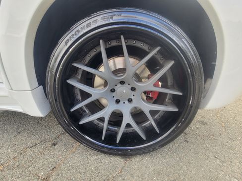 Used 2011 BMW X6 M image 26