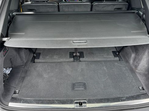 Used 2018 Audi Q7 3.0T Prestige image 10