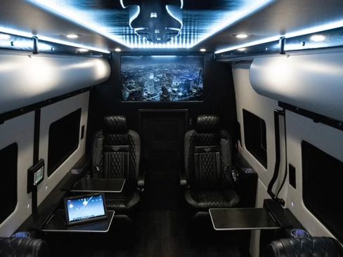 Used 2020 Mercedes-Benz Sprinter 3500 image 4