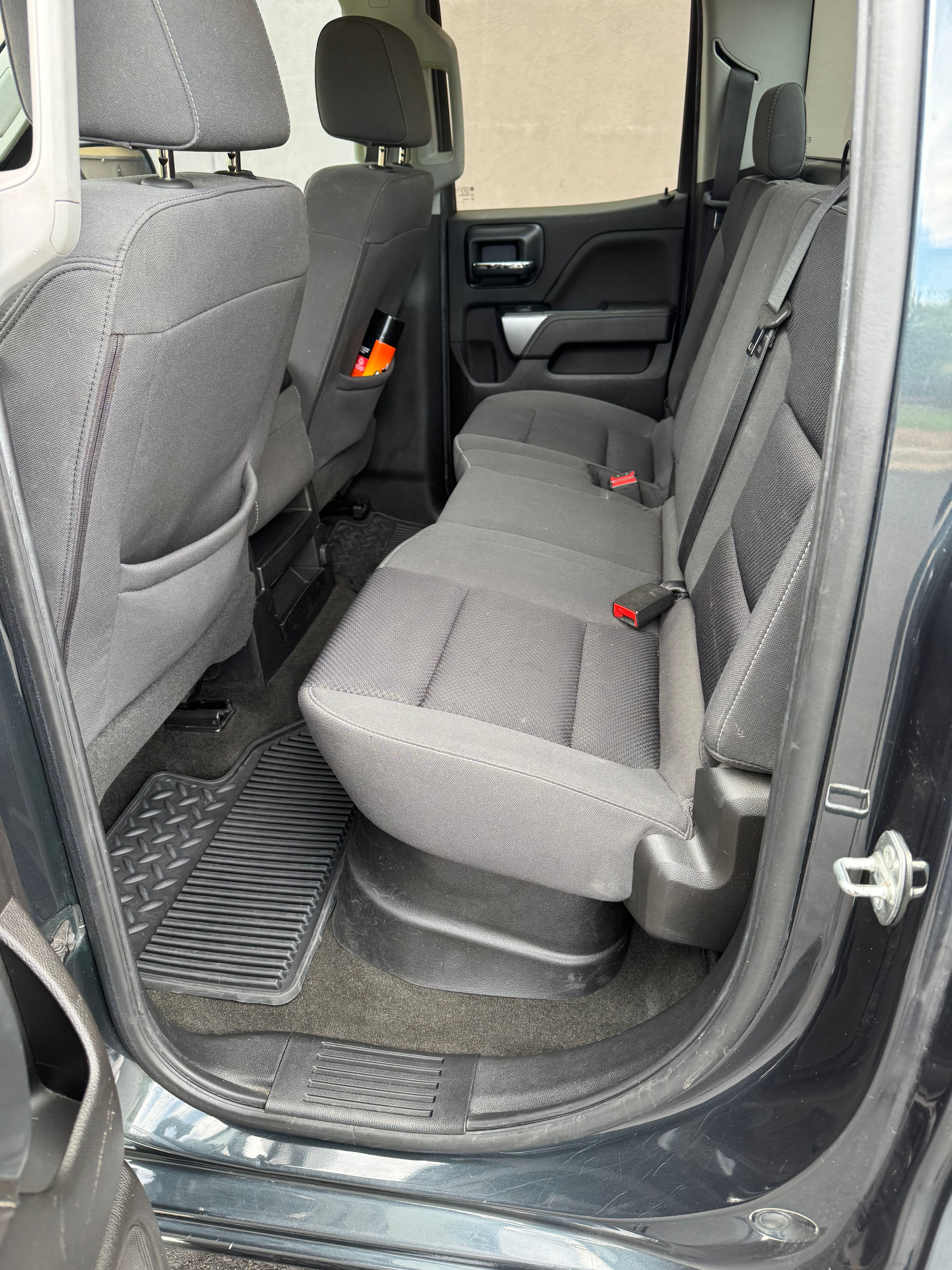 Used 2018 Chevrolet Silverado 1500 LT AWD/4WD image 10