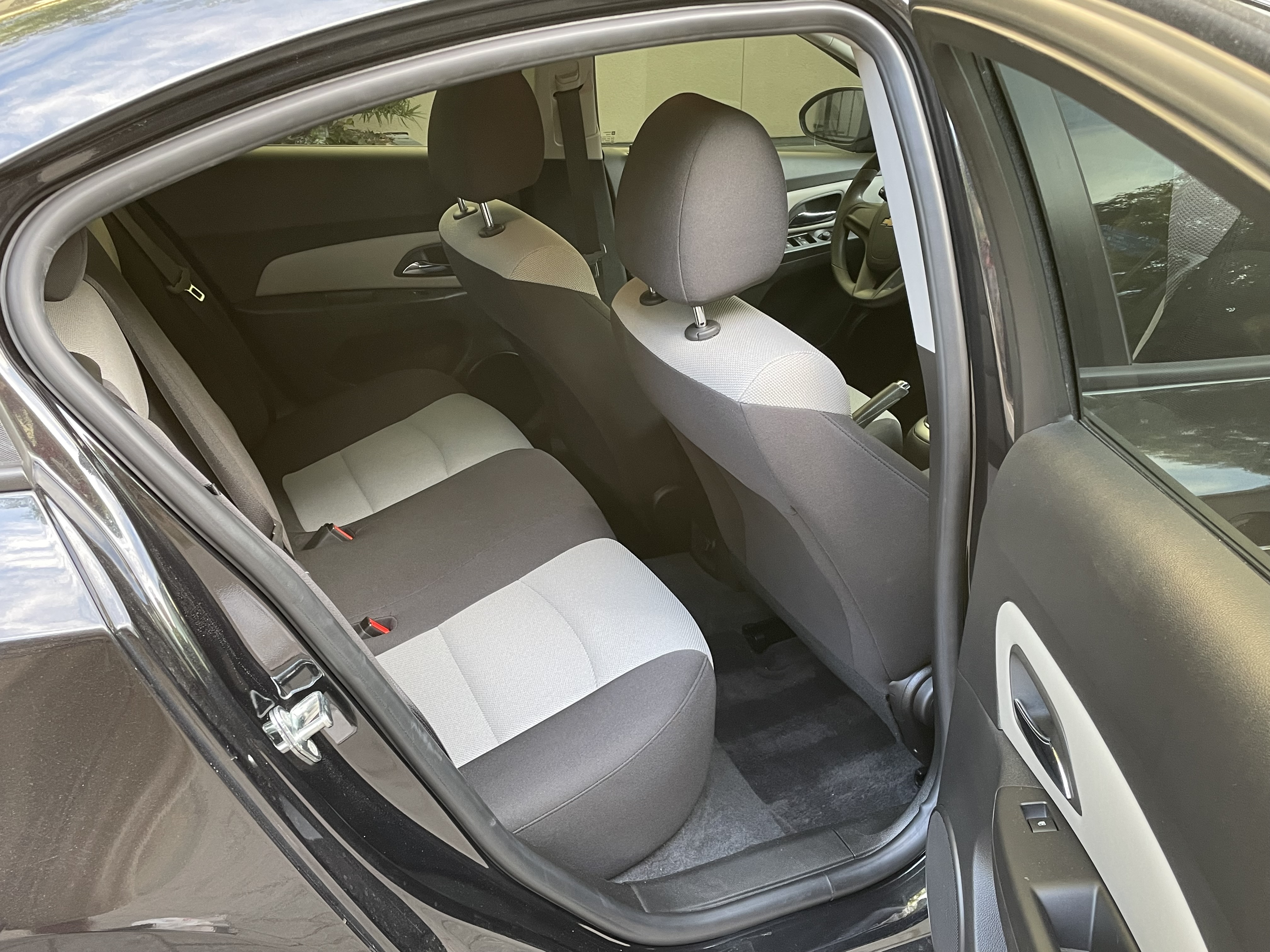Used 2016 Chevrolet Cruze LS FWD image 22