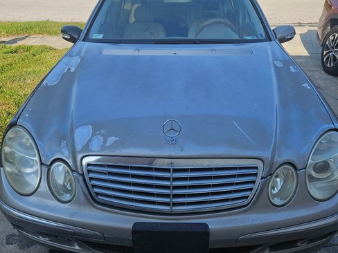 Used 2005 Mercedes-Benz E 320 CDI Sedan image 1