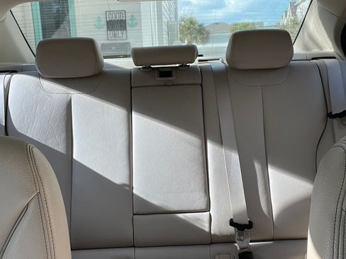 Used 2013 BMW 328i xDrive Sedan image 6