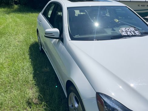 Used 2014 Mercedes-Benz E 350 4MATIC Sedan image 1