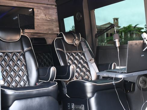 Used 2018 Mercedes-Benz Sprinter 3500 image 20