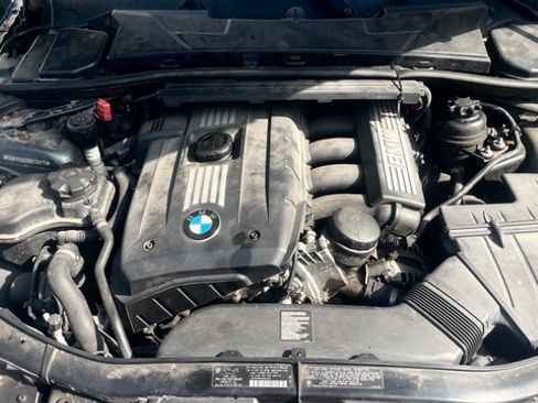 Used 2011 BMW 328i xDrive Sedan AWD/4WD image 20
