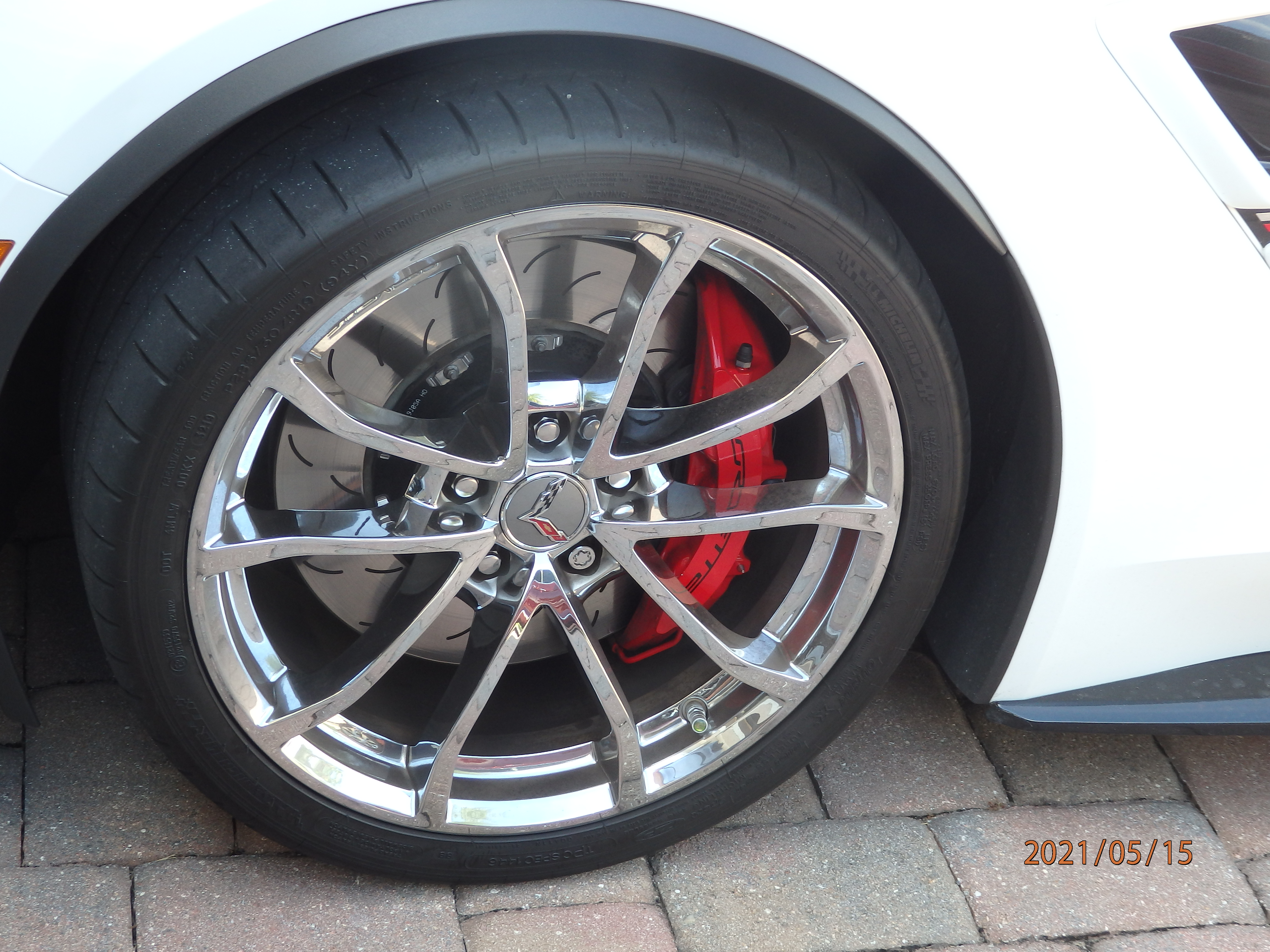 Used 2019 Chevrolet Corvette Grand Sport RWD image 4