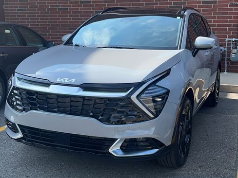 Used 2024 Kia Sportage SX image 1