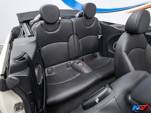 Used 2013 MINI Cooper S w/ Technology Pkg 2 FWD image 9