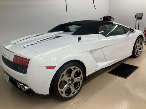 Used 2014 Lamborghini Gallardo LP 550-2 image 8