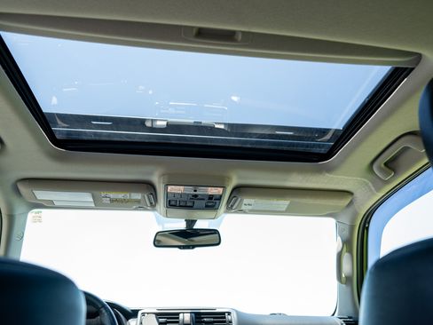 Used 2015 Toyota 4Runner Limited image 20