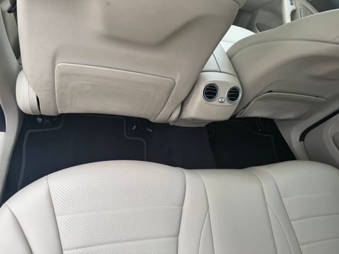 Used 2019 Mercedes-Benz GLC 300 image 24