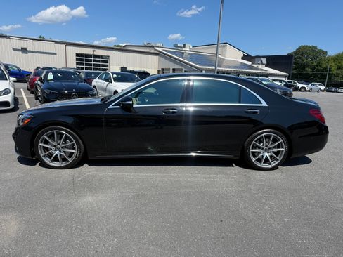 Used 2020 Mercedes-Benz S 560 4MATIC Sedan image 9