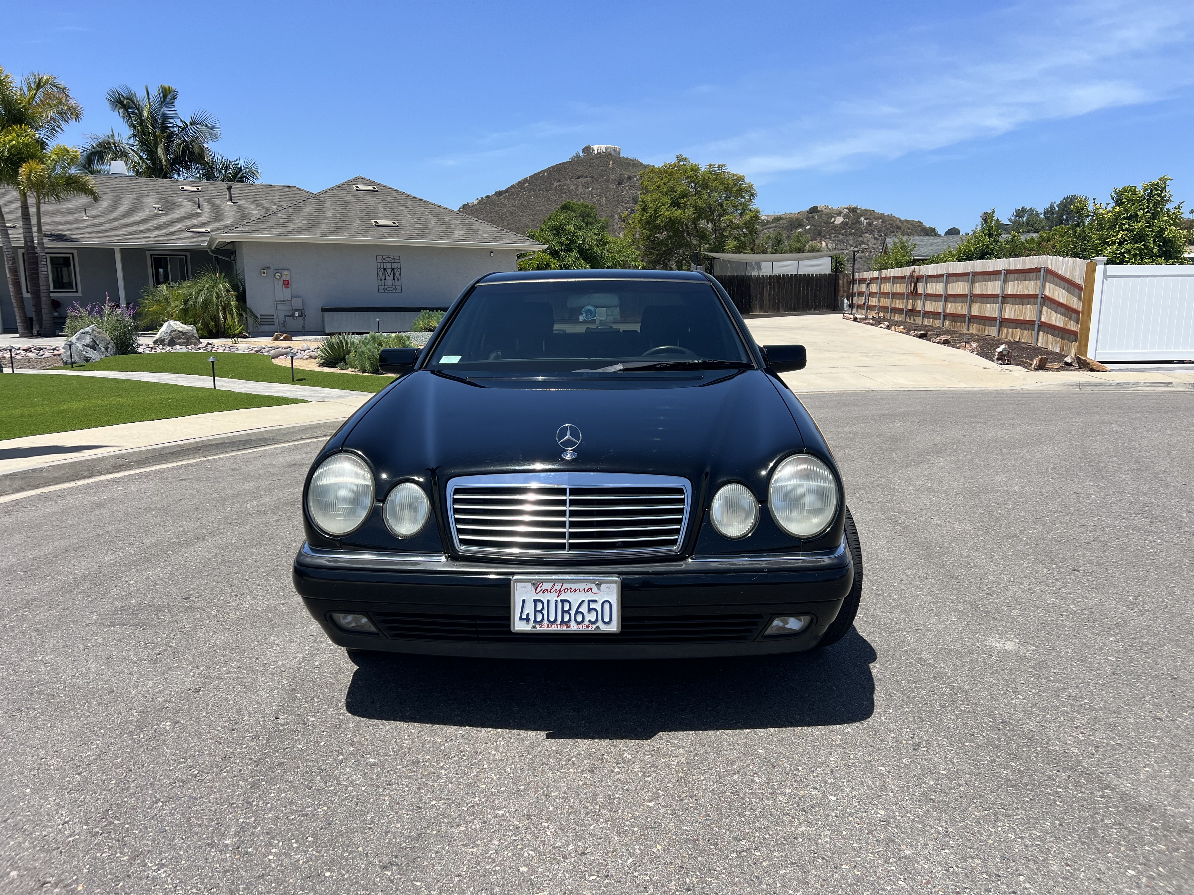 Used 1998 Mercedes-Benz E 320 Sedan image 5