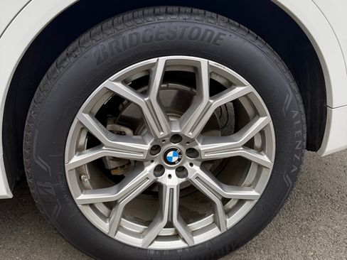 Used 2019 BMW X7 xDrive40i w/ Premium Package image 8