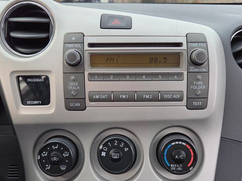 Used 2009 Toyota Matrix S image 15