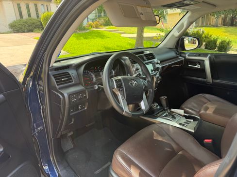Used 2019 Toyota 4Runner Limited AWD/4WD image 14