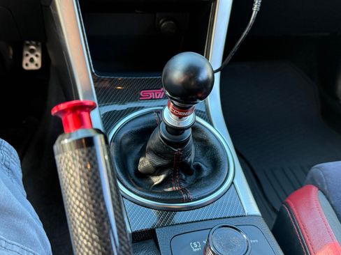 Used 2015 Subaru WRX STI image 25