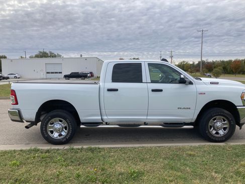 Used 2022 RAM 2500 Tradesman w/ Chrome Appearance Group image 4