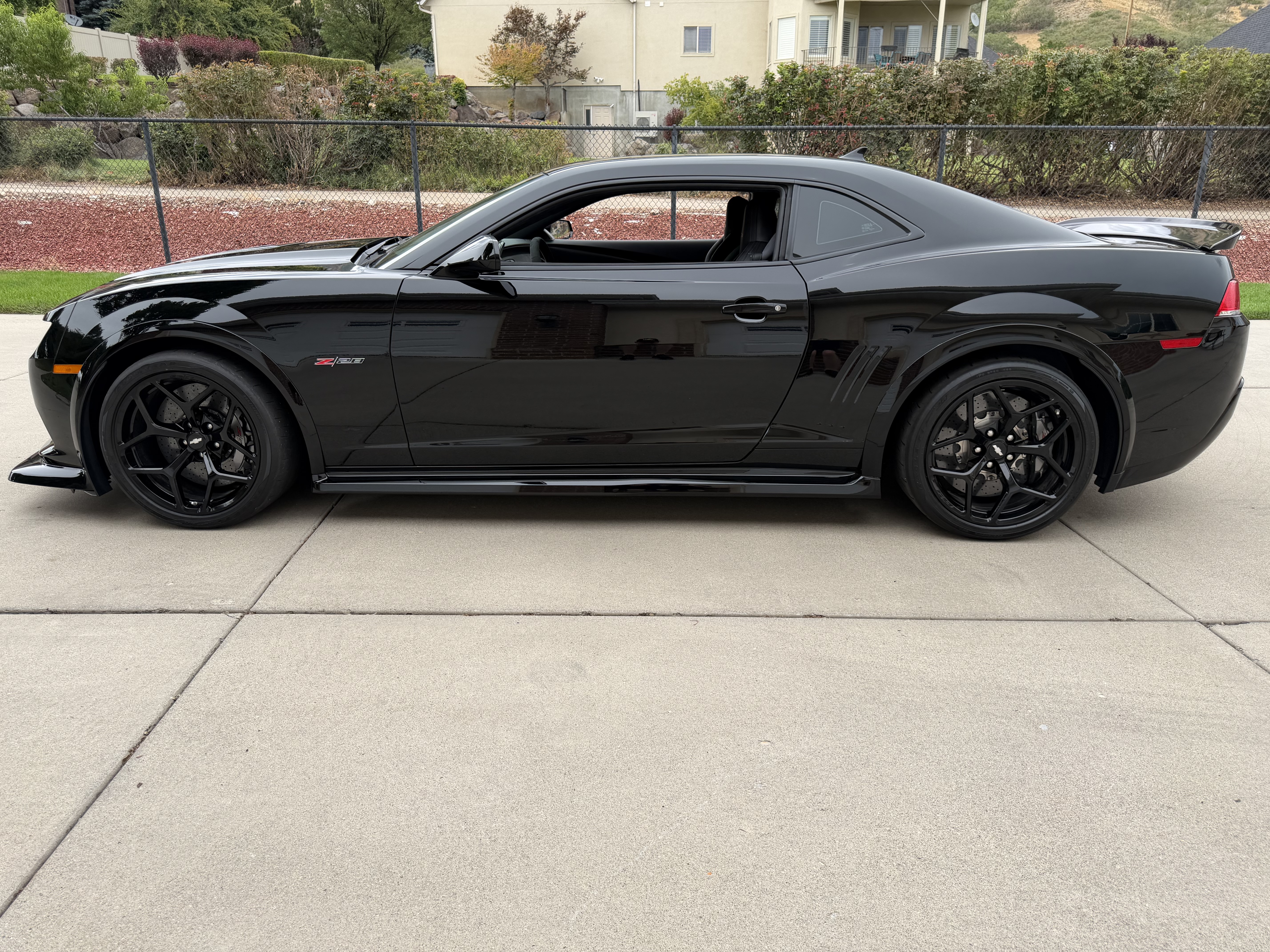 Used 2014 Chevrolet Camaro Z/28 RWD image 5