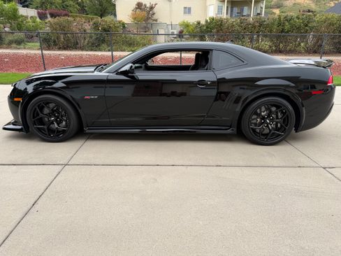Used 2014 Chevrolet Camaro Z/28 RWD image 5