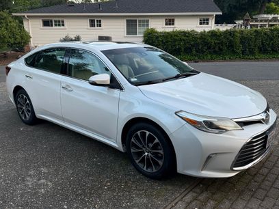 Used 2017 Toyota Avalon XLE Plus w/ All Weather Liner Package