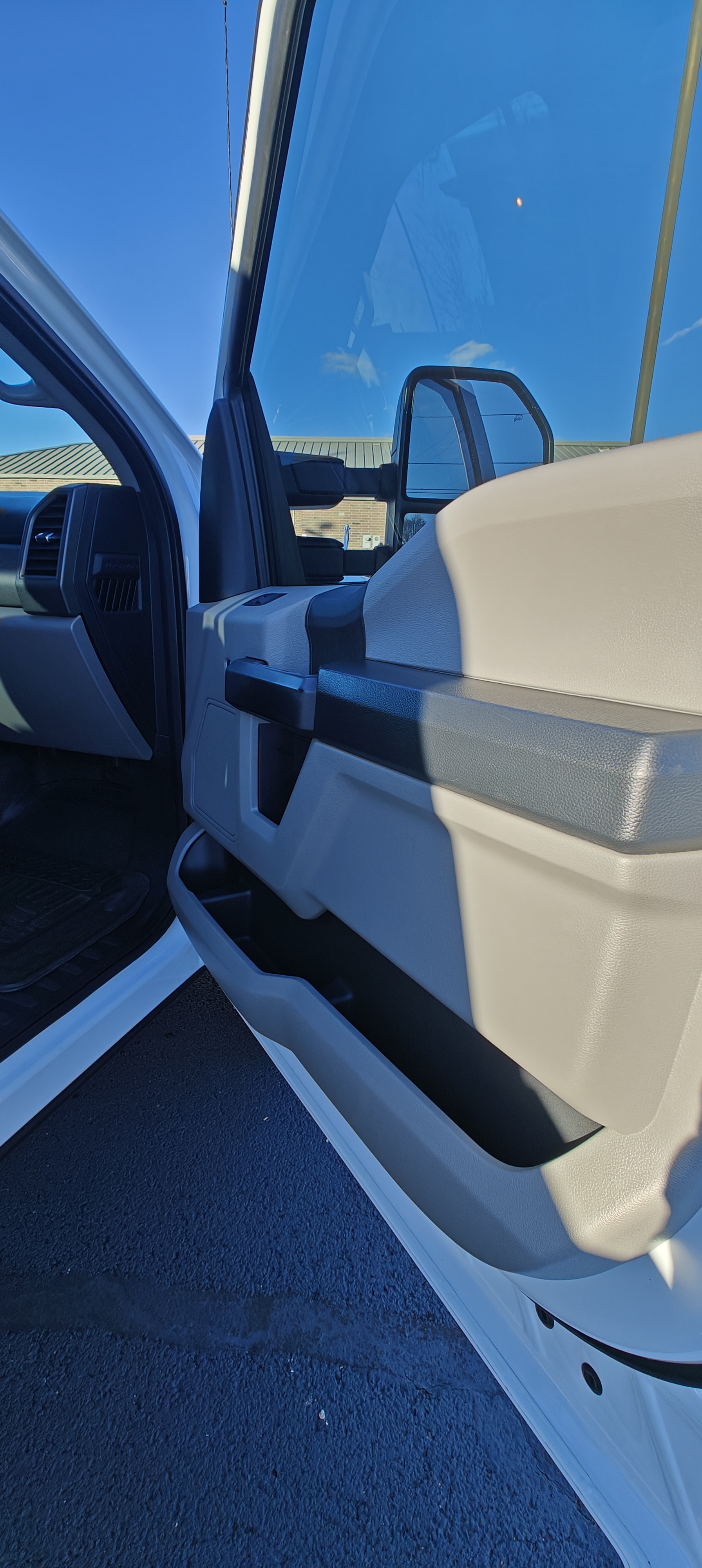 Used 2017 Ford F250 XL w/ STX Appearance Package AWD/4WD image 12