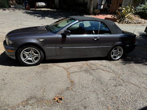 Used 2005 BMW 330Ci Convertible image 1