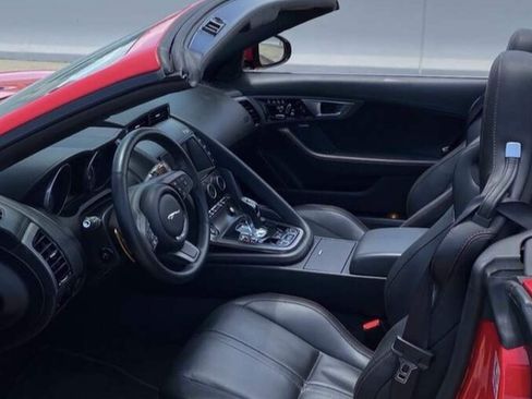 Used 2014 Jaguar F-TYPE Convertible image 8