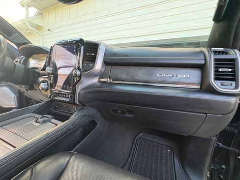 Used 2019 RAM 1500 Limited image 25