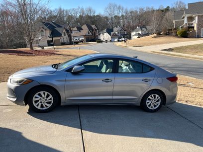 Used 2017 Hyundai Elantra SE