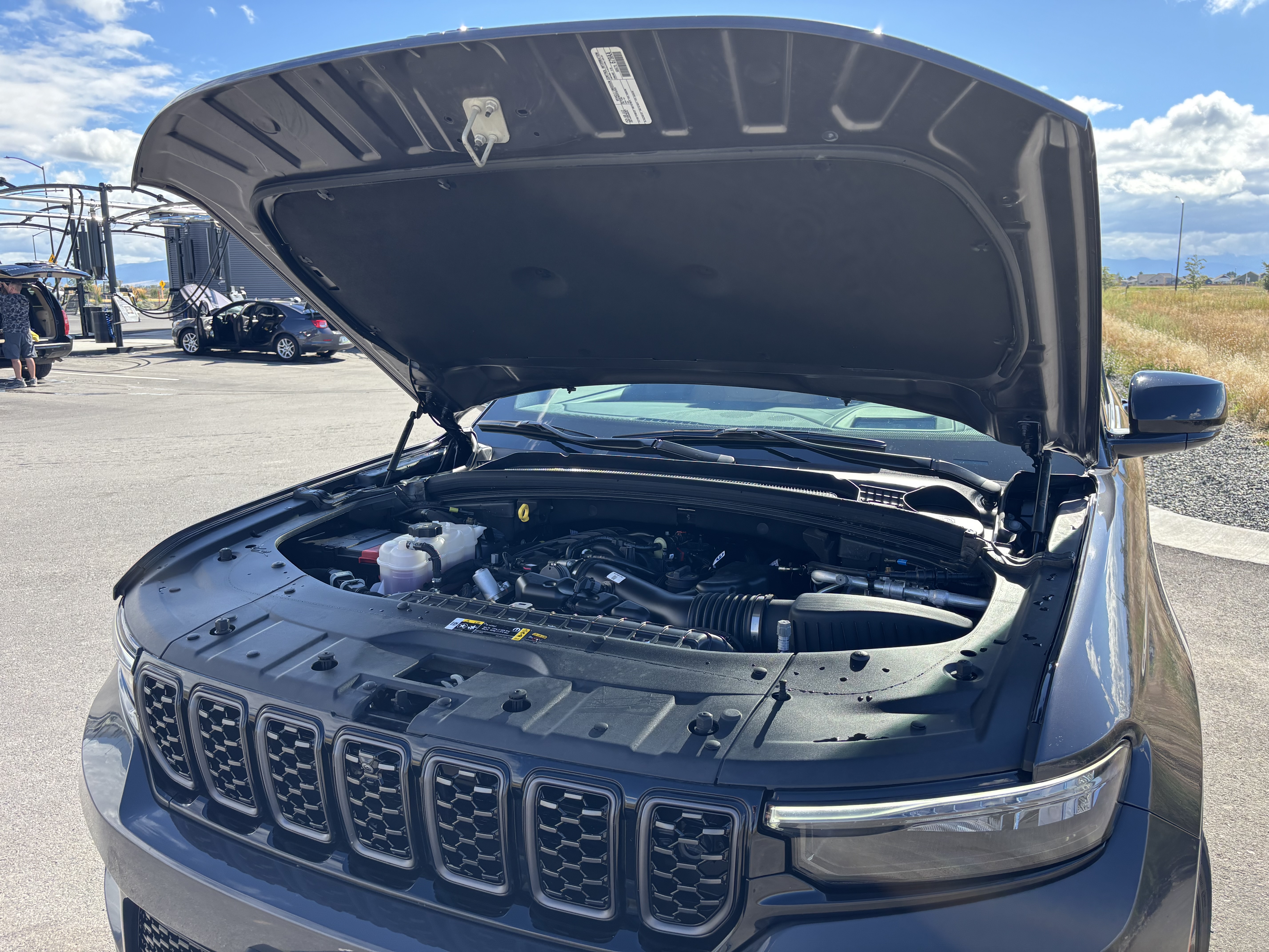 Used 2025 Jeep Grand Cherokee Summit w/ Adv Protech Group IV AWD/4WD image 14