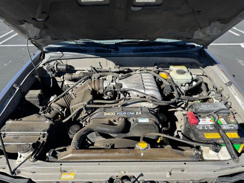 Used 2002 Toyota 4Runner SR5 image 11