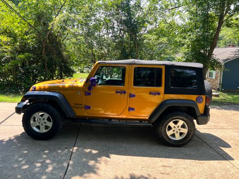 Used 2014 Jeep Wrangler Unlimited Sport w/ Quick Order Package 23S AWD/4WD image 6