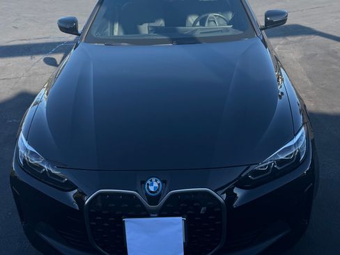 Used 2023 BMW i4 eDrive35 image 2