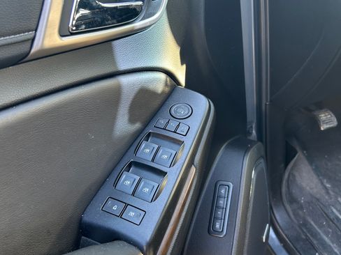 Used 2018 GMC Yukon Denali w/ Open Road Package image 14