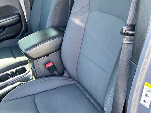 Used 2018 Jeep Wrangler Unlimited Sport S image 9