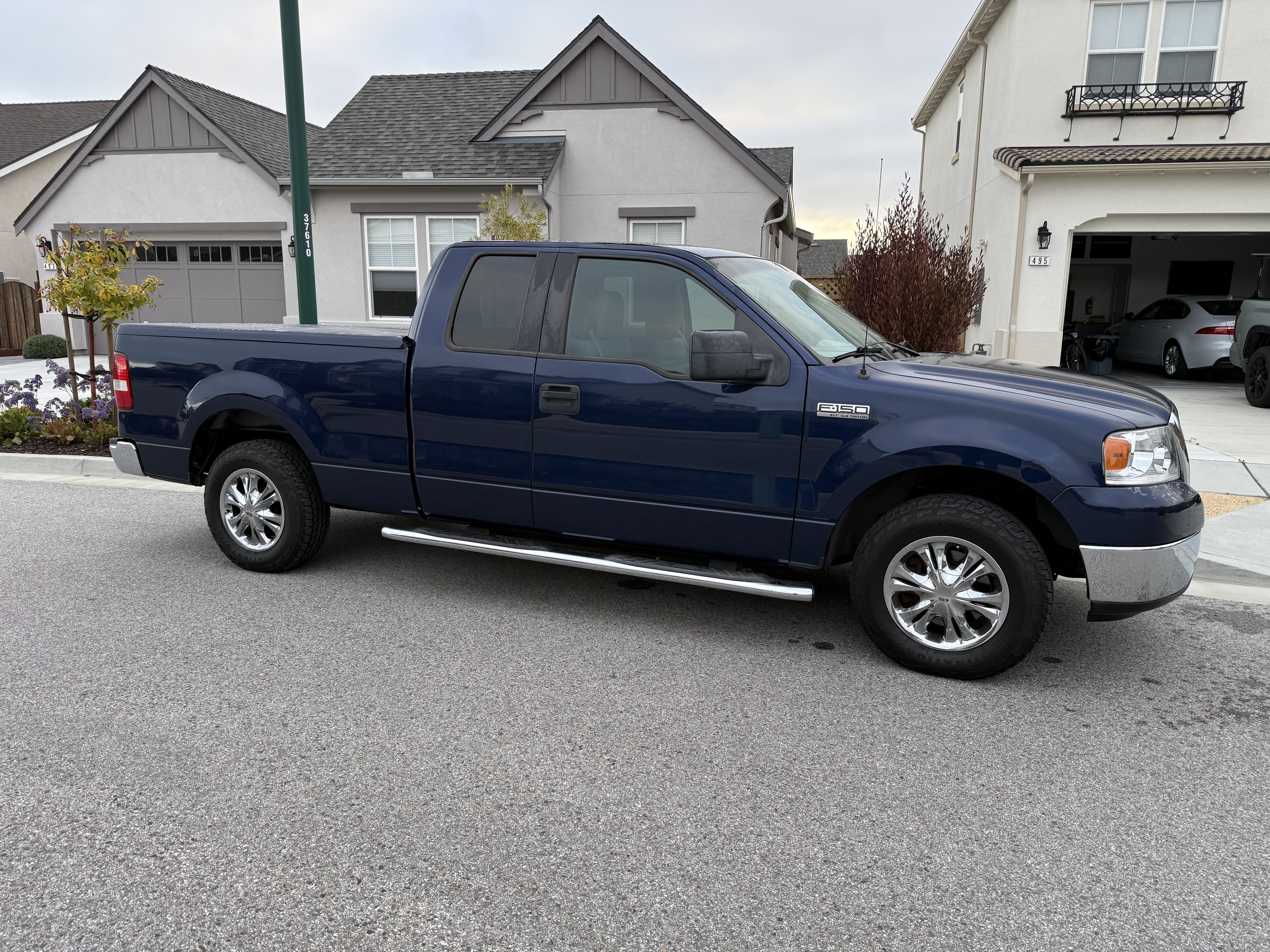 Used 2007 Ford F150 XLT RWD image 2