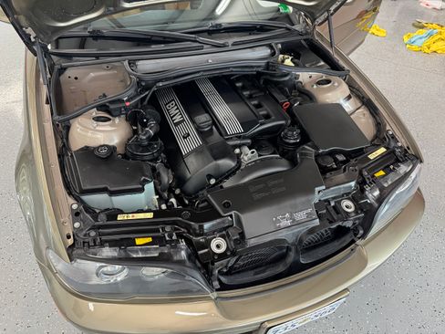 Used 2005 BMW 330Ci Coupe RWD image 5