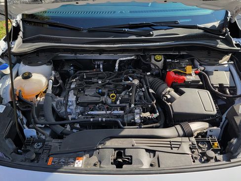 Used 2021 Ford Escape SE w/ Cold Weather Package image 6