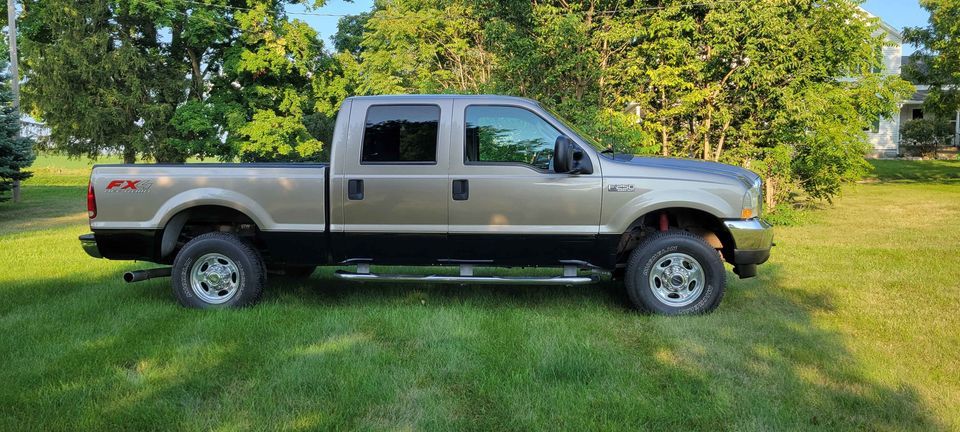 Used 2003 Ford F250 Lariat AWD/4WD image 4