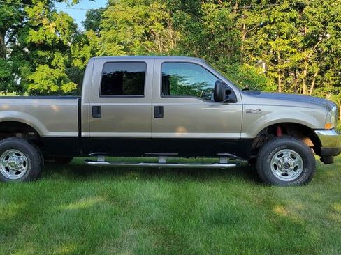 Used 2003 Ford F250 Lariat image 4