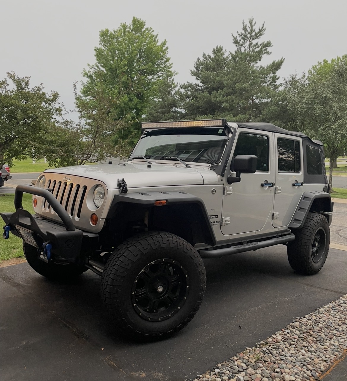 Used 2012 Jeep Wrangler Unlimited Sport AWD/4WD image 29